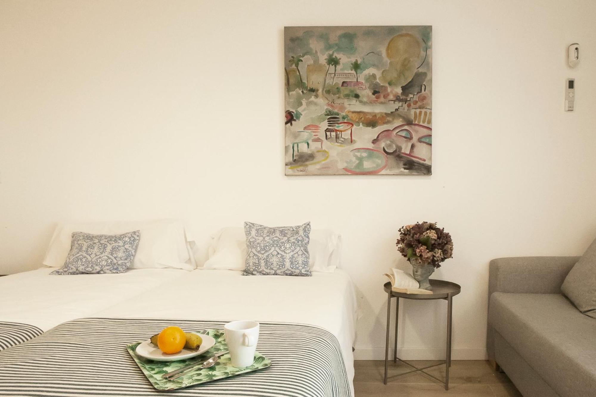 Apartamentos Rg Hospital Valme Seville Exterior photo